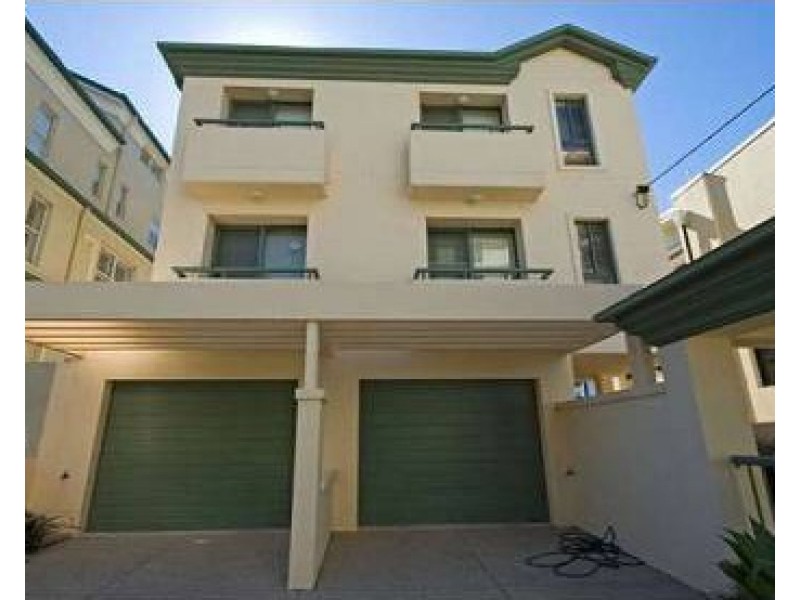 1/209 Jefferson Lane, Palm Beach QLD 4221