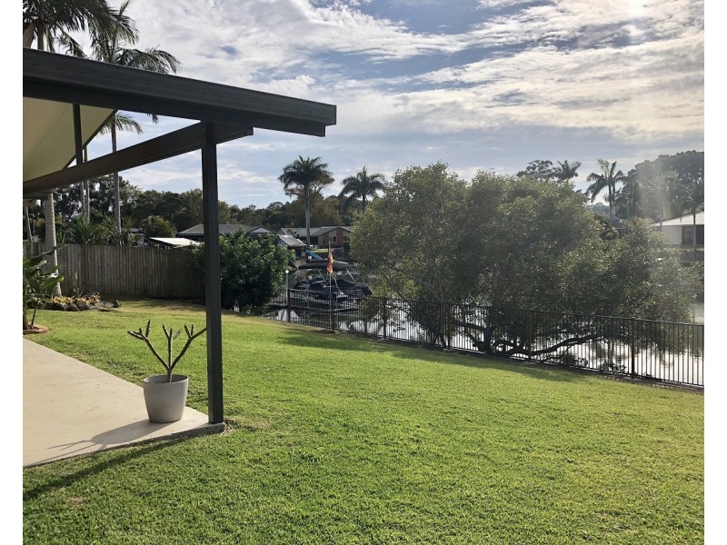 12 Vucas Court, Currumbin Waters QLD 4223
