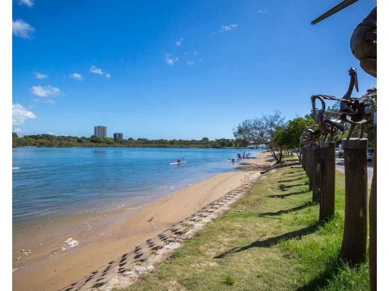 12 Vucas Court, Currumbin Waters QLD 4223