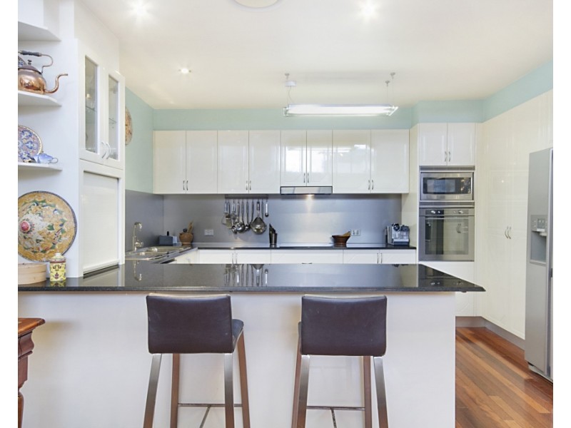 8/3 Johnston Street, Bilinga QLD 4225