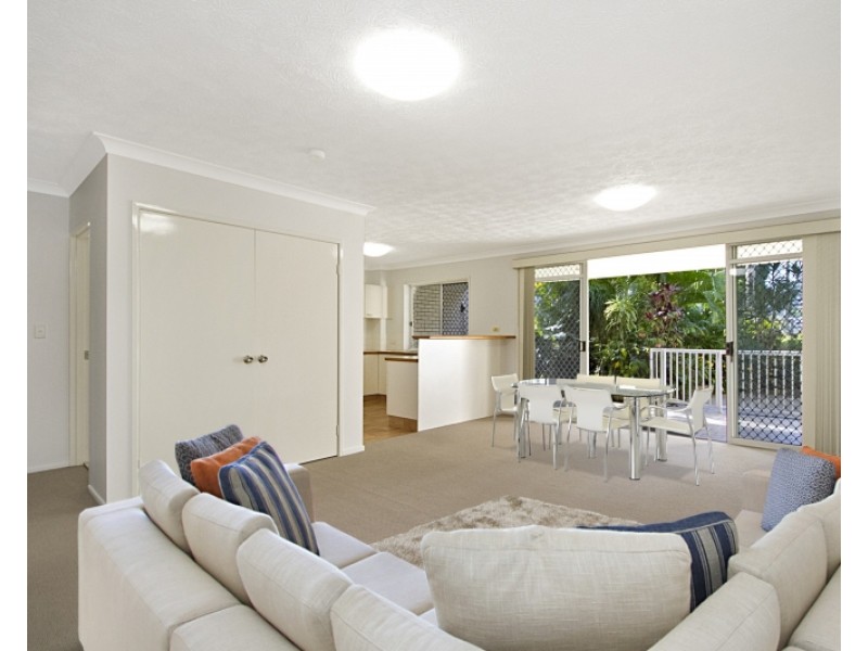 1/54-56 Dutton Street, Coolangatta QLD 4225