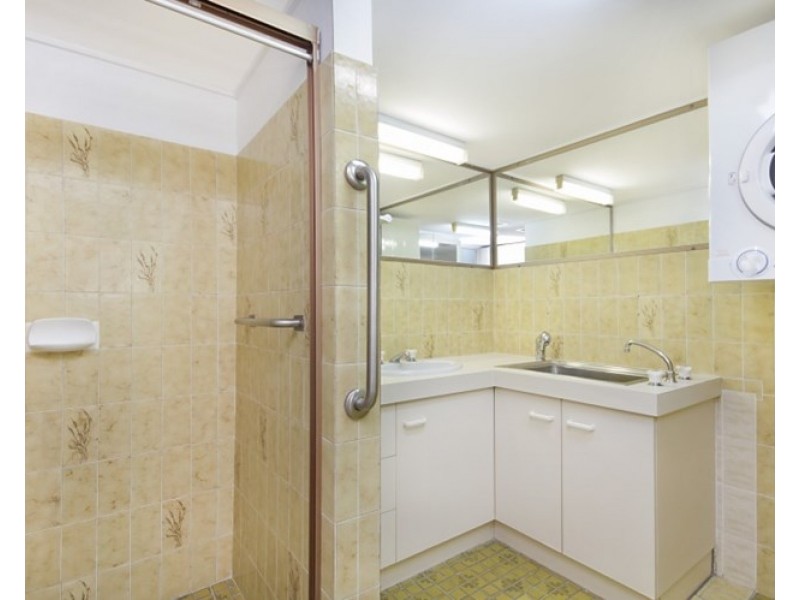 5/63 Dixon Street, Coolangatta QLD 4225