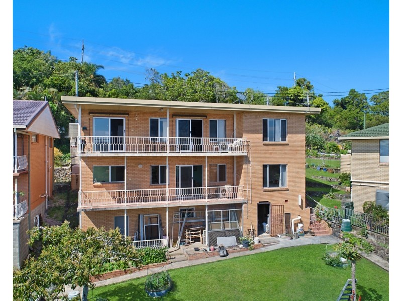 2 Tooloon Street, Coolangatta QLD 4225