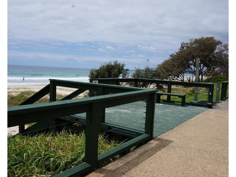 1/628 Pacific Parade, Tugun QLD 4224