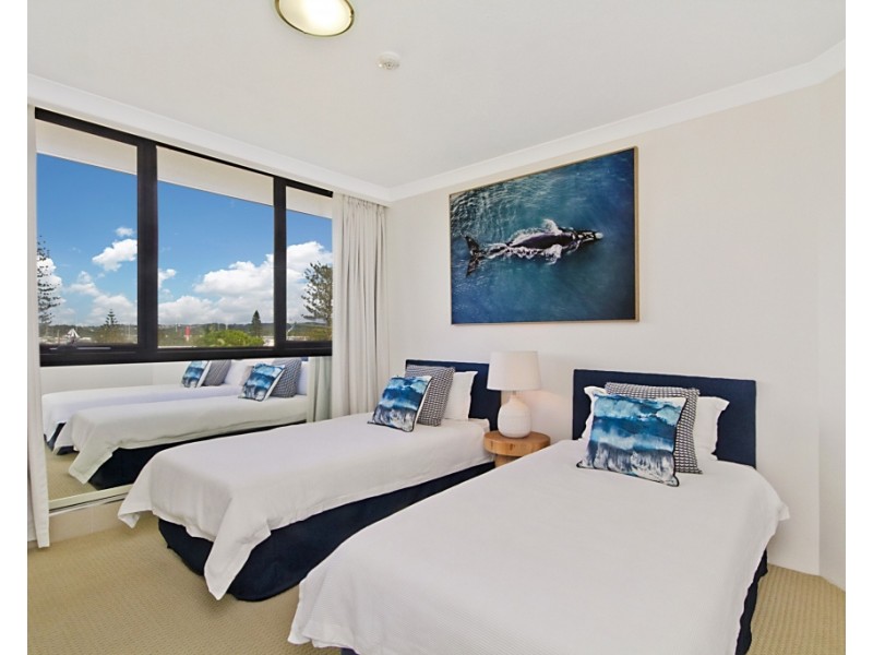 11/134 Pacific Parade, Bilinga QLD 4225