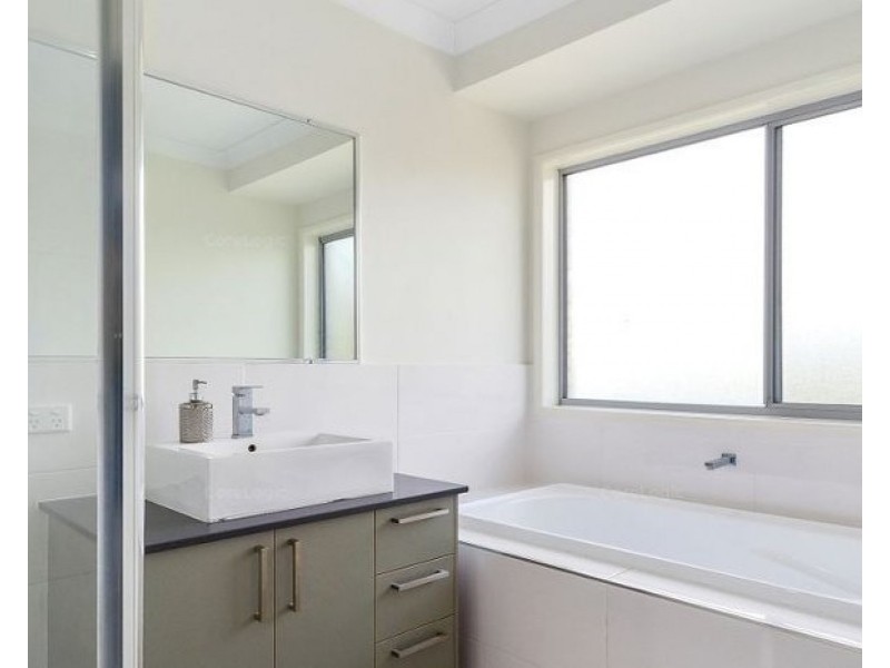 22 Sunnycrest Drive, Terranora NSW 2486