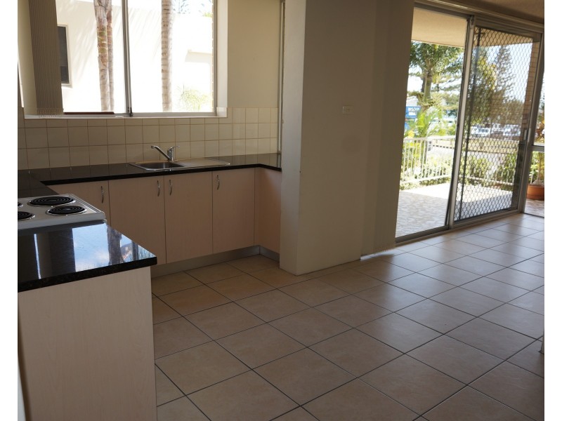 2/250 The Esplanade, Burleigh Heads QLD 4220