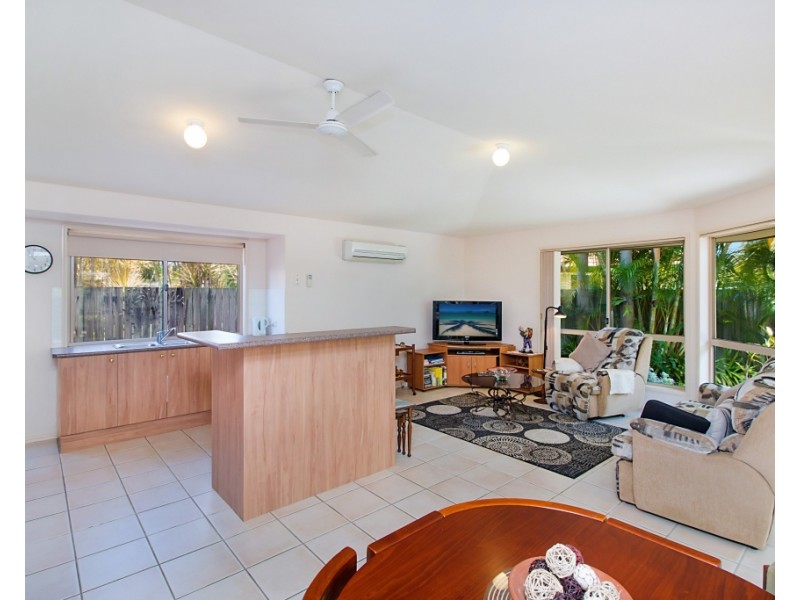8 Firestone Drive, Banora Point NSW 2486