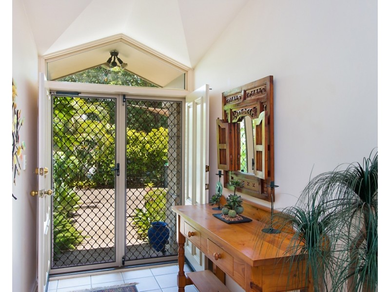 8 Firestone Drive, Banora Point NSW 2486