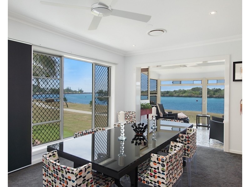 1/10 Endeavour Parade, Tweed Heads NSW 2485