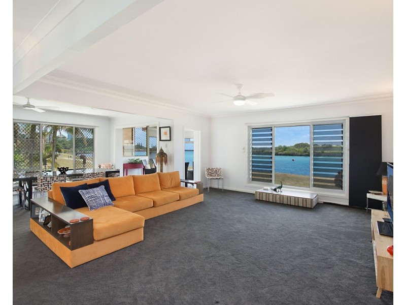 1/10 Endeavour Parade, Tweed Heads NSW 2485