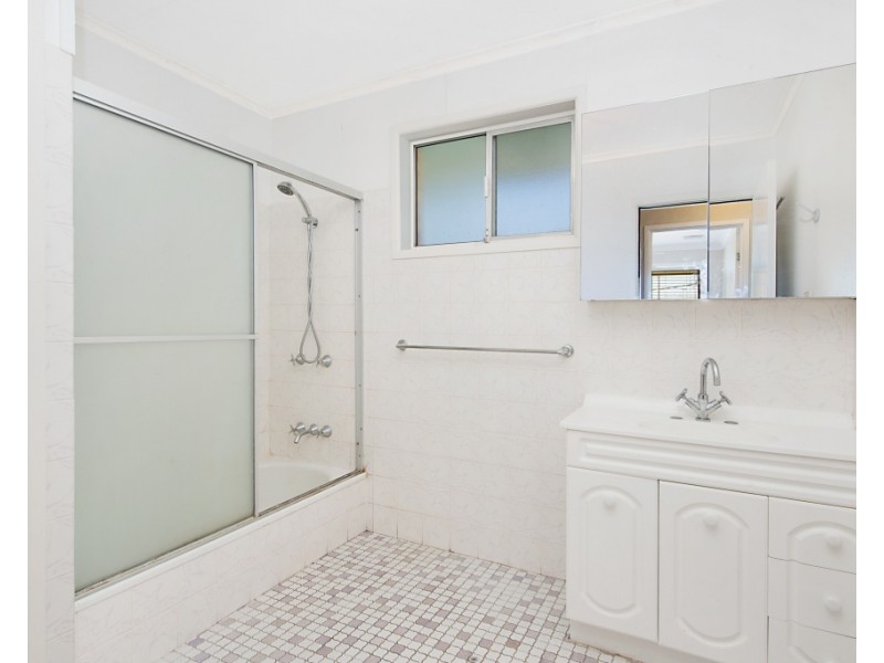 18 Cabarita Avenue, Tugun QLD 4224