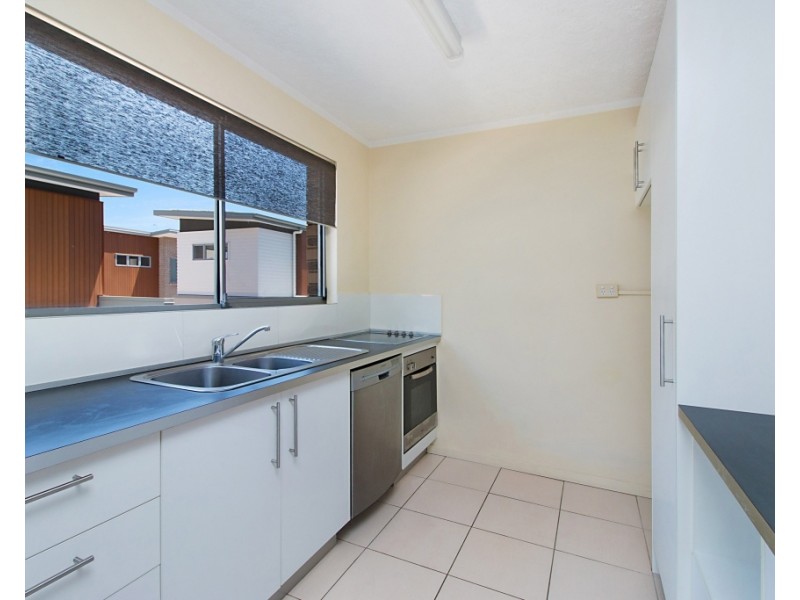 5/28 Coolangatta Road, Kirra QLD 4225