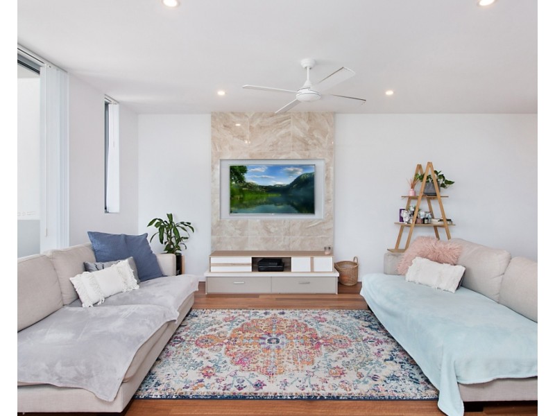 9/4 Archer Street, Bilinga QLD 4225