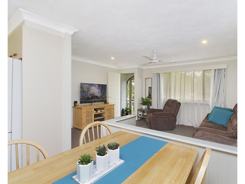 11 James Road, Tweed Heads South NSW 2486