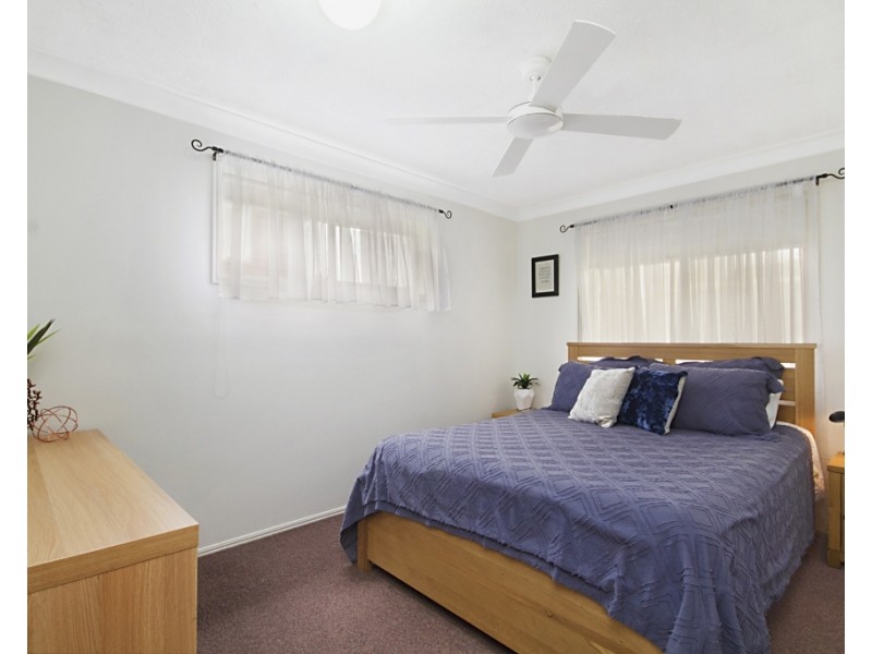 11 James Road, Tweed Heads South NSW 2486