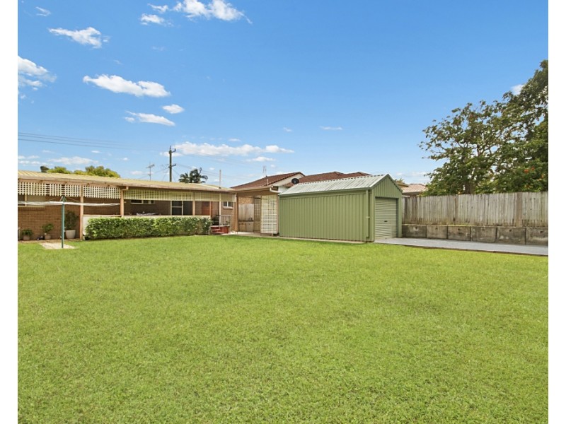 11 James Road, Tweed Heads South NSW 2486