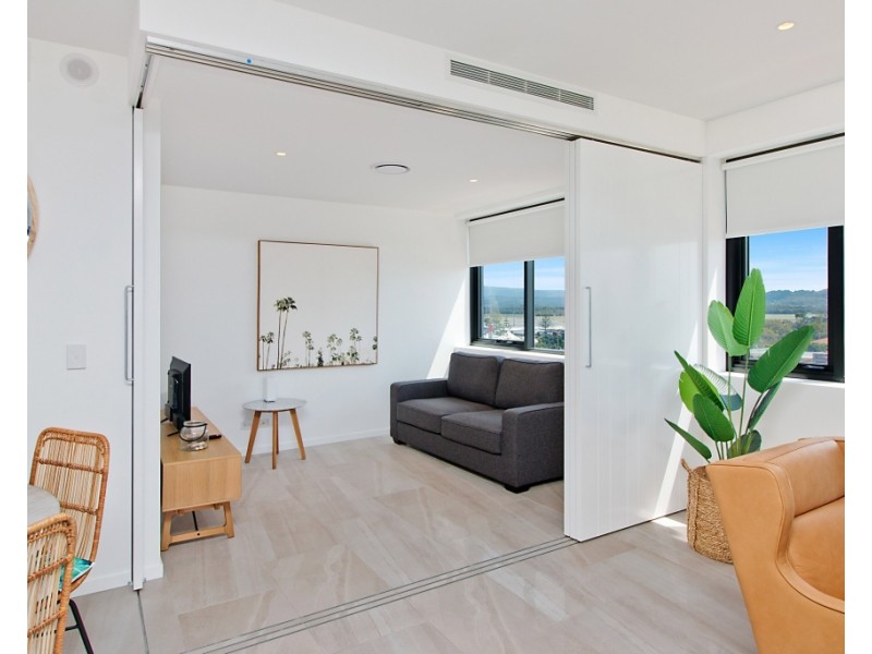 701/106 Pacific Parade, Bilinga QLD 4225