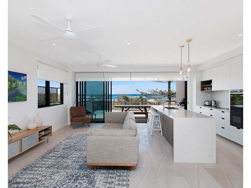 201/106 Pacific Parade, Bilinga QLD 4225