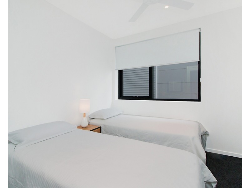 201/106 Pacific Parade, Bilinga QLD 4225