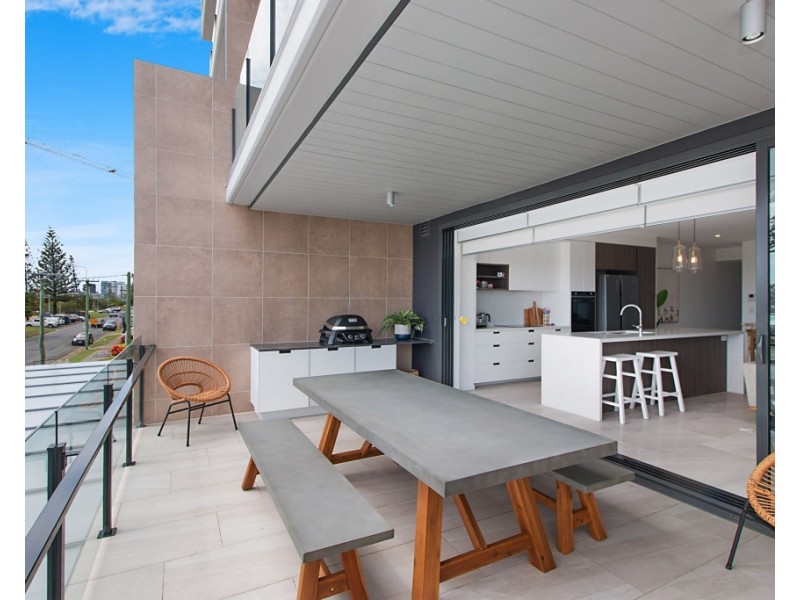 201/106 Pacific Parade, Bilinga QLD 4225