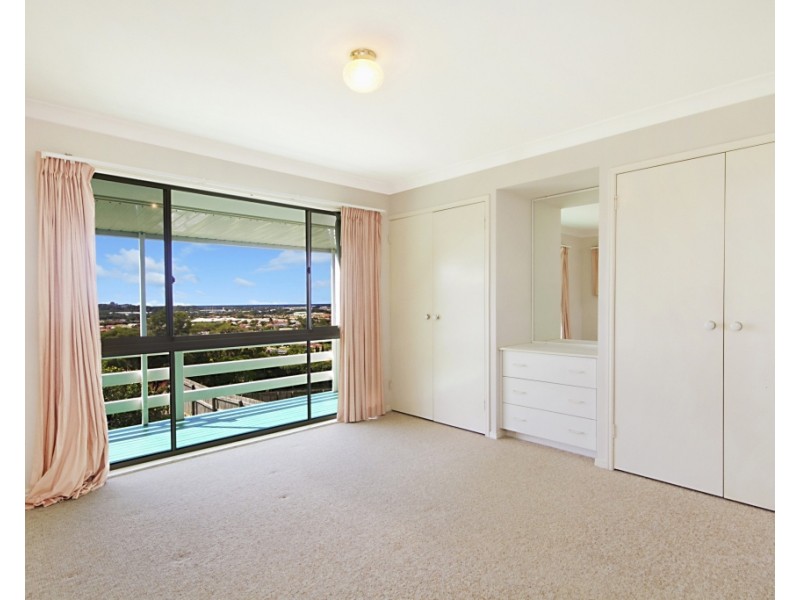 30 Oakland Parade, Banora Point NSW 2486