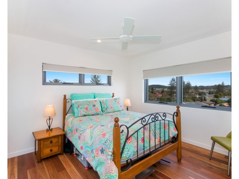 12/174 Pacific Parade, Bilinga QLD 4225