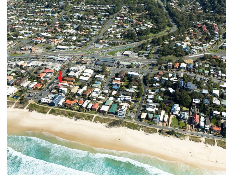 2/11 Wyberba Street, Tugun QLD 4224