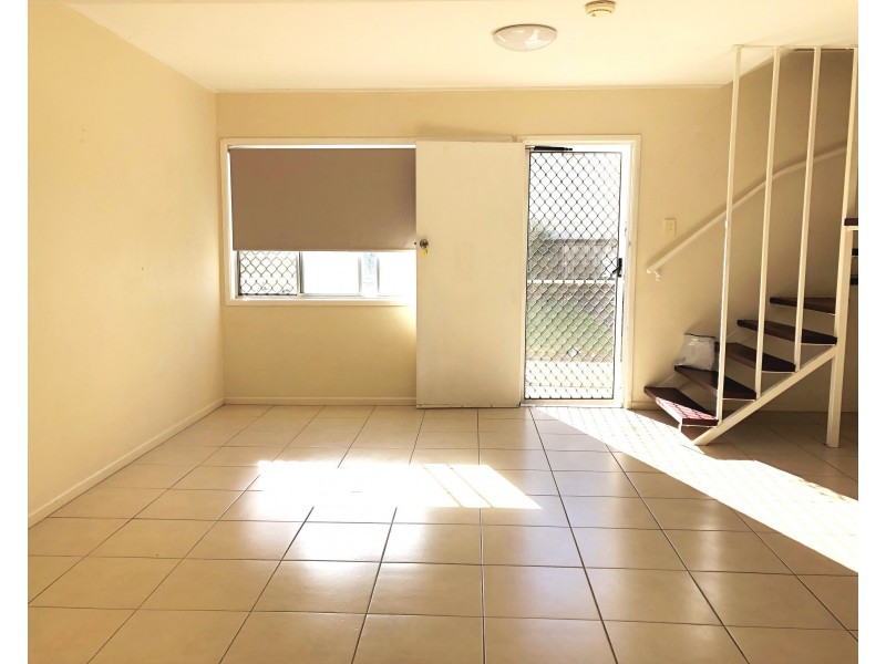 2/11 Wyberba Street, Tugun QLD 4224