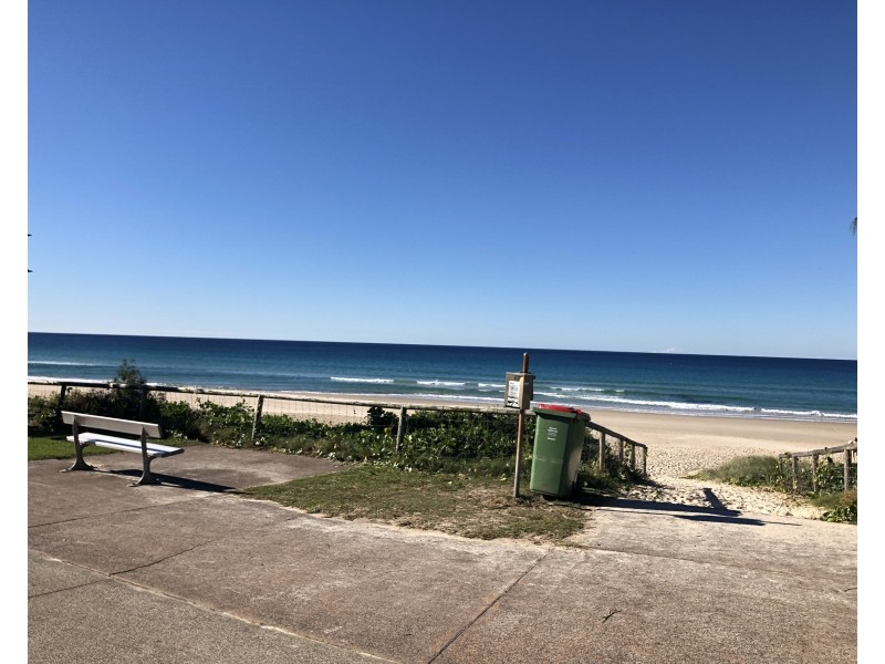 2/11 Wyberba Street, Tugun QLD 4224