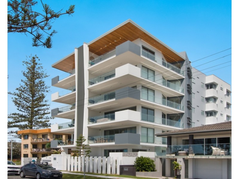 4/174 Pacific Parade, Bilinga QLD 4225