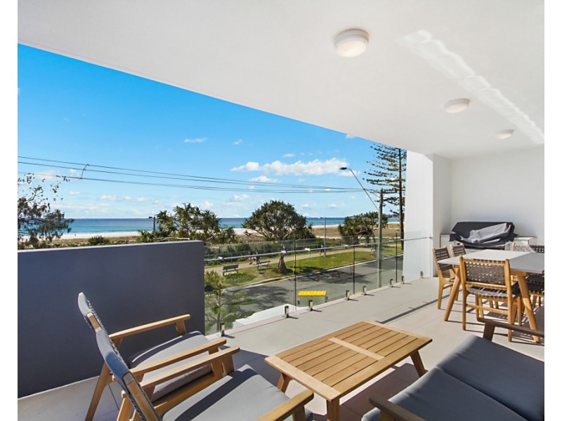 4/174 Pacific Parade, Bilinga QLD 4225