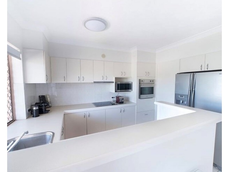 4/125 Golden Four Drive, Bilinga QLD 4225