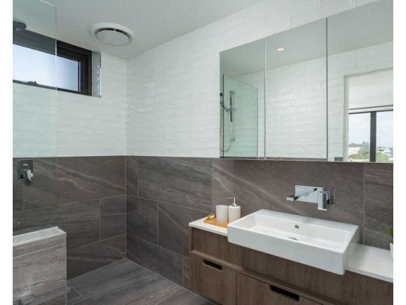 404/106 Pacific Parade, Bilinga QLD 4225