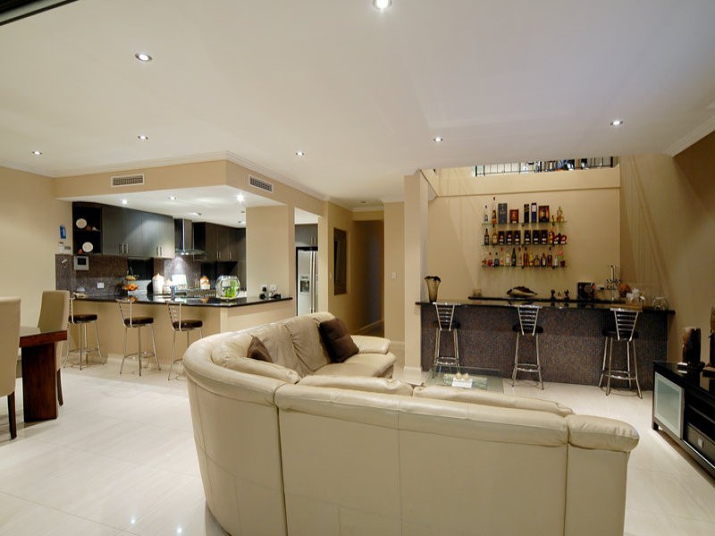 25 Vestia Walk, Stirling WA 6021