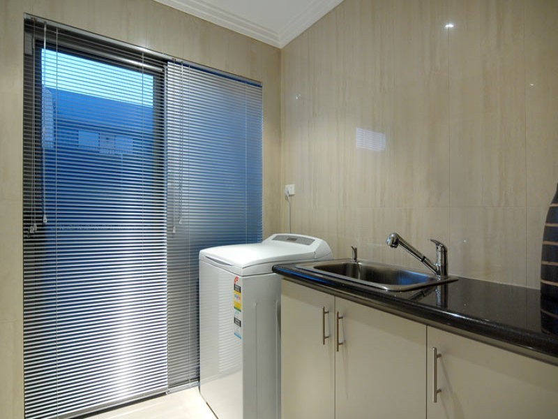 25 Vestia Walk, Stirling WA 6021