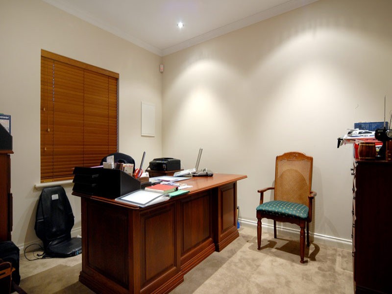 5 Sandrigo Way, Stirling WA 6021