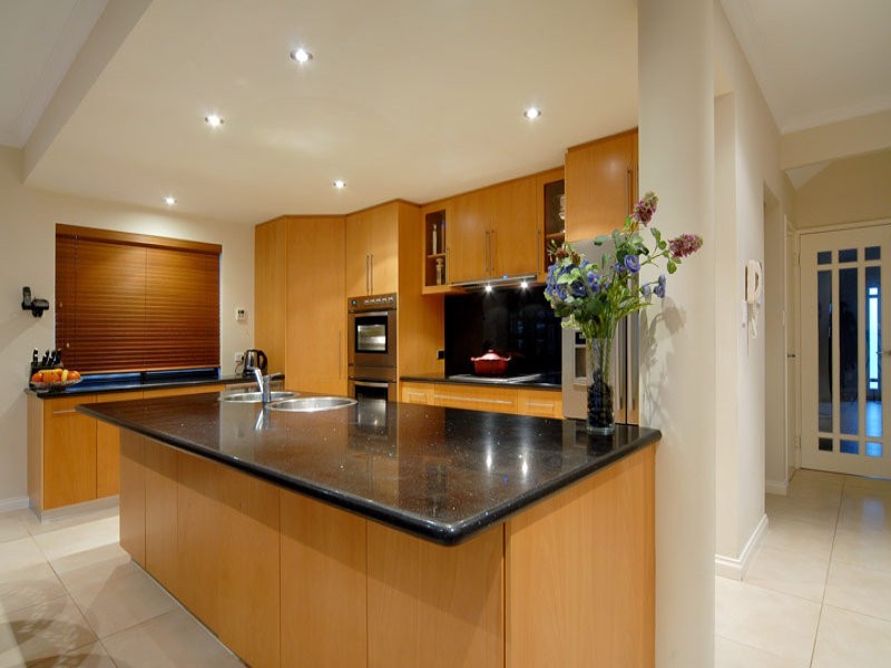 5 Sandrigo Way, Stirling WA 6021