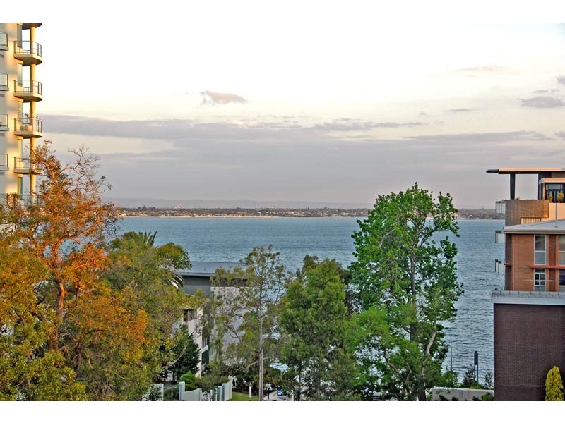 42/3 Park Avenue, Crawley WA 6009