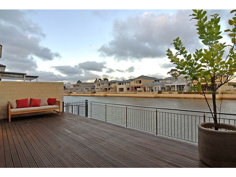 101 Roselea Boulevard, Stirling WA 6021