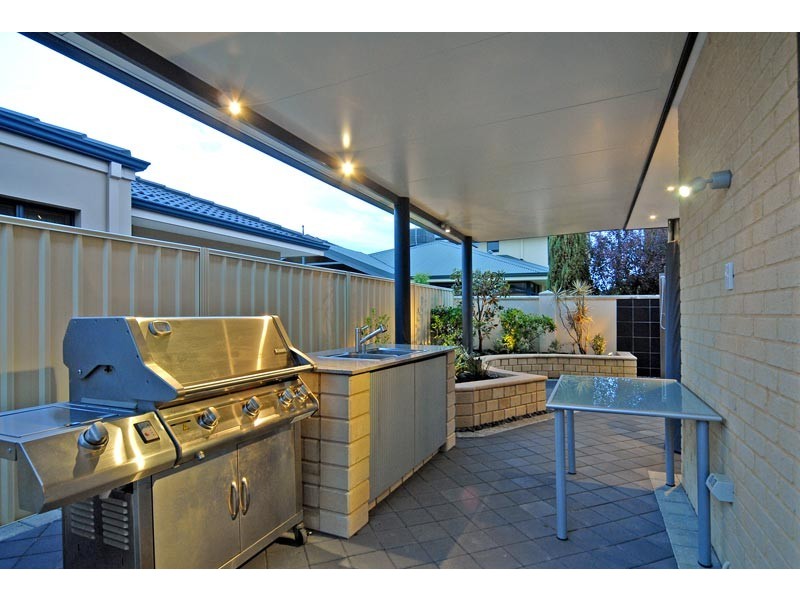 14 Heliconia Turn, Stirling WA 6021