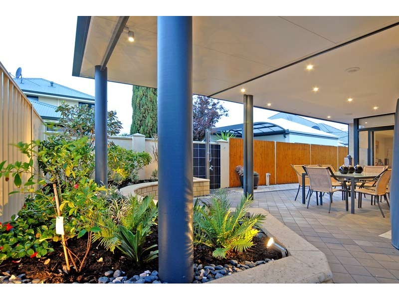 14 Heliconia Turn, Stirling WA 6021