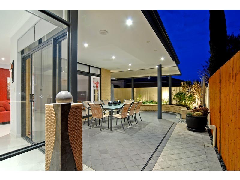 14 Heliconia Turn, Stirling WA 6021