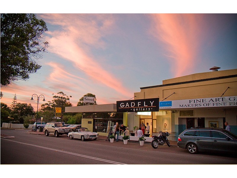 8B Alexander Road, Dalkeith WA 6009