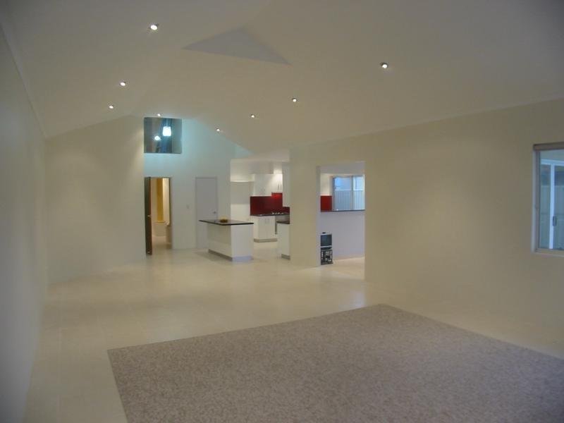 58 Dumbarton Road, Canning Vale WA 6155