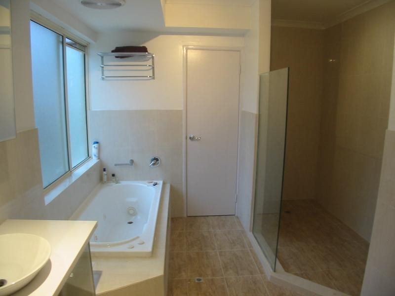 58 Dumbarton Road, Canning Vale WA 6155