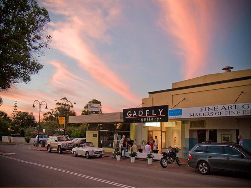 8A Alexander Road, Dalkeith WA 6009