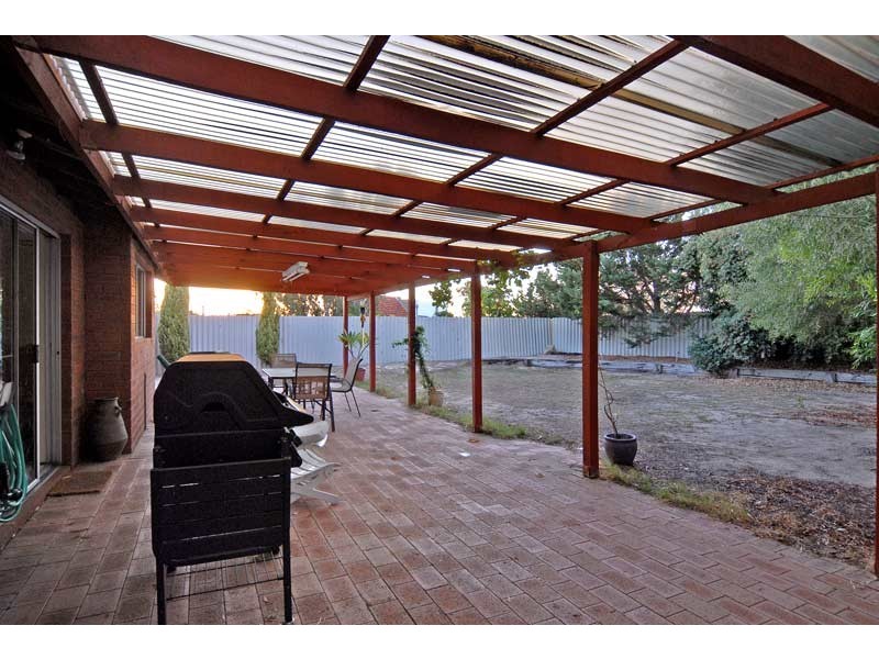 4 Nekaya Way, Duncraig WA 6023