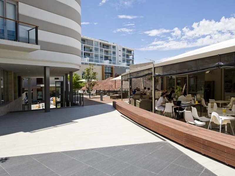111/40 Saint Quentins Avenue, Claremont WA 6010