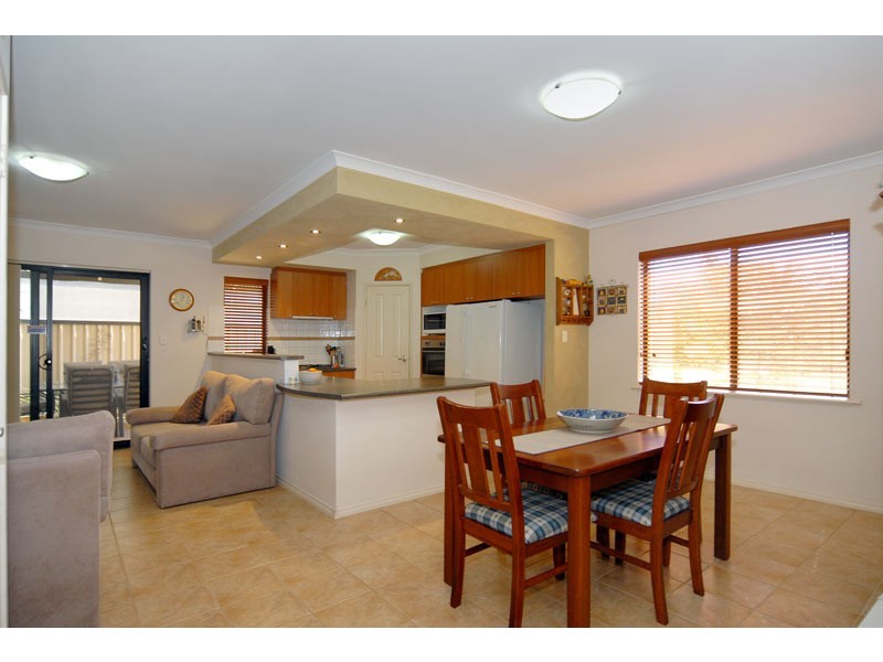 4/57 Latrobe Street, Yokine WA 6060